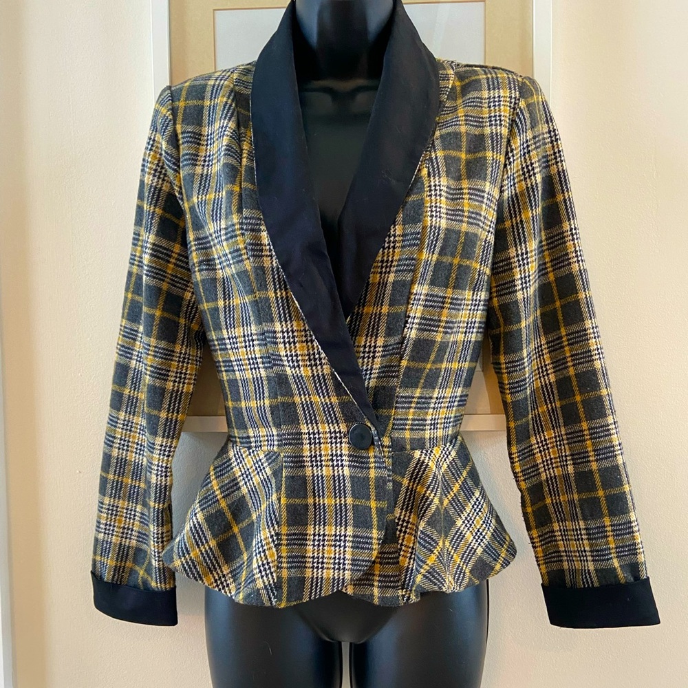 Flirty blazer